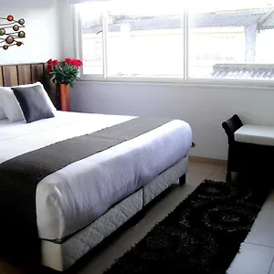 3* Hotel Boutique Embajada De La Feria
