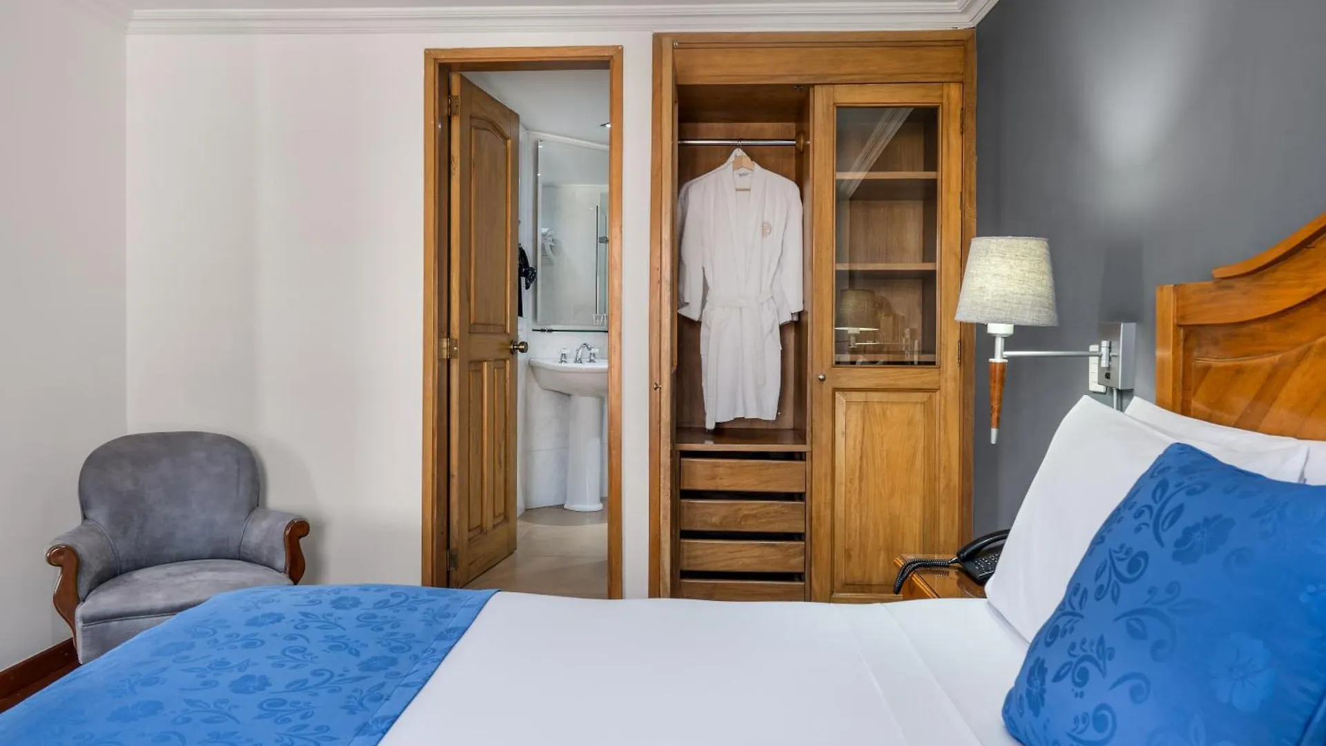 Hotel Egina Bogota