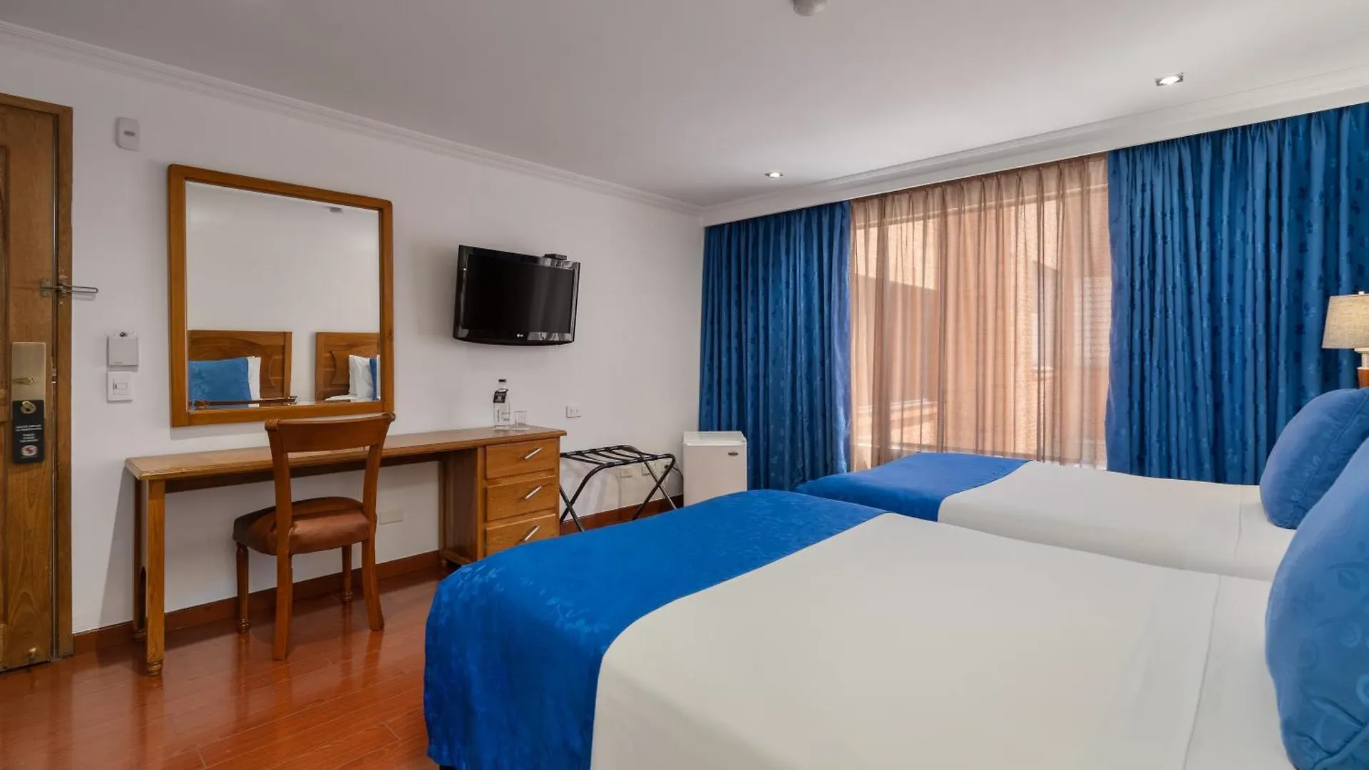 Hotel Egina Bogota 4*,